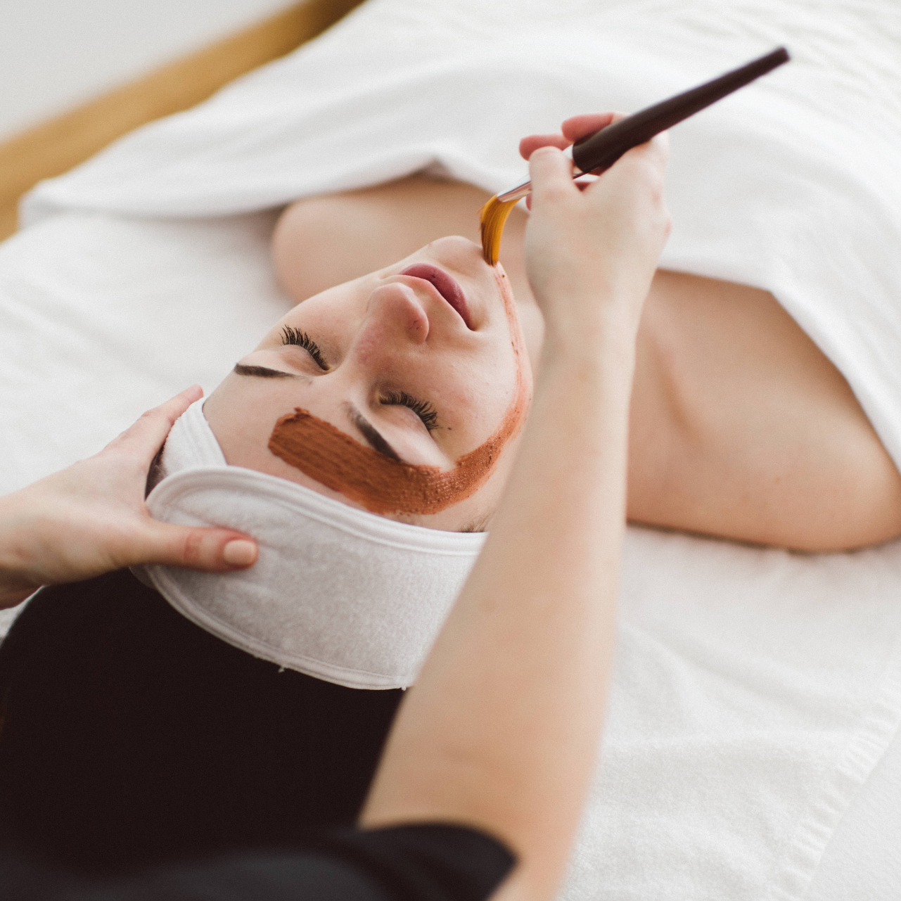 How to Deal With Clogged Pores